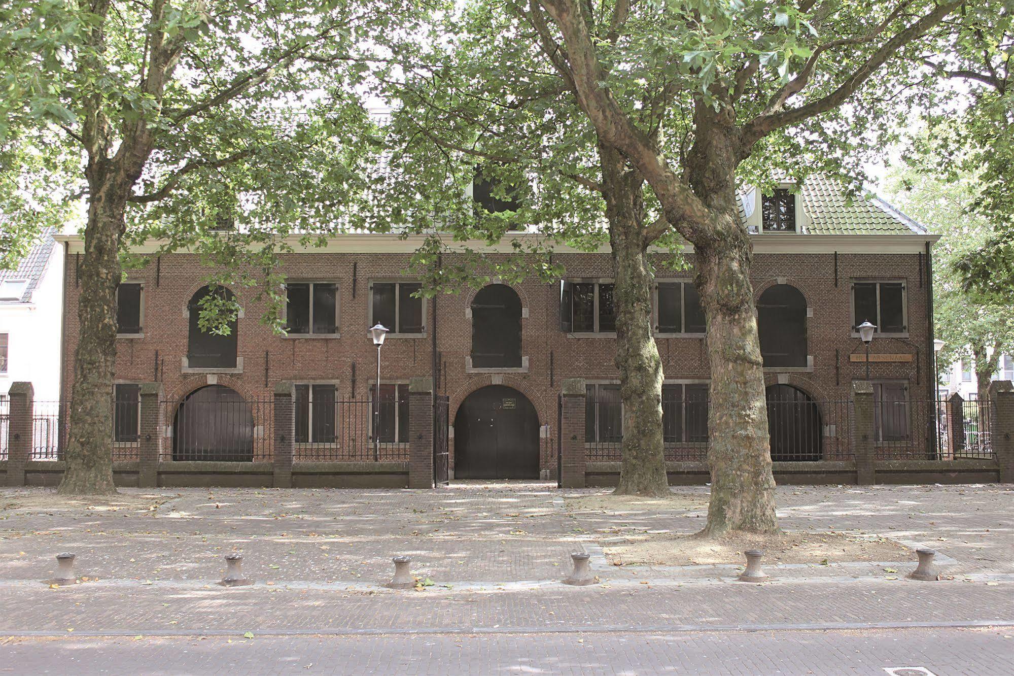 Van Rossum Stadshotel Woerden Εξωτερικό φωτογραφία